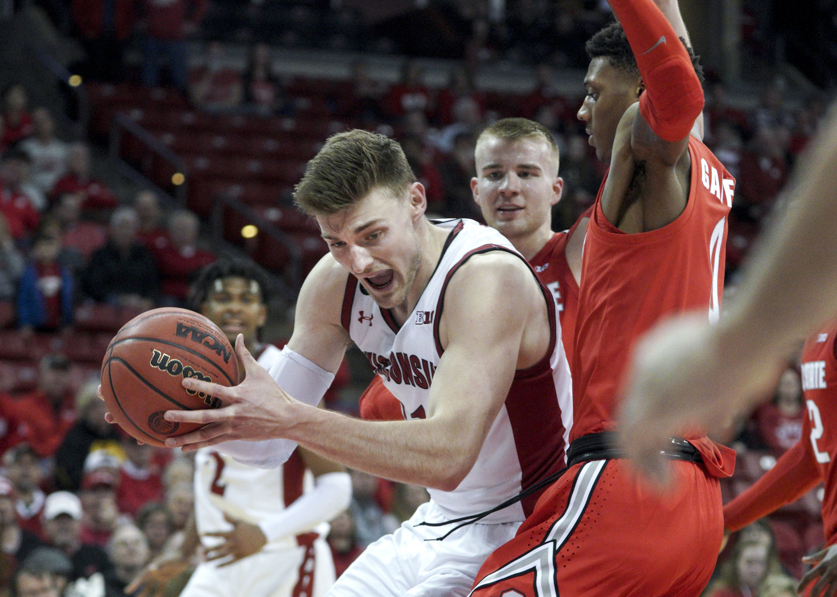 Badgers 70, Buckeyes 57